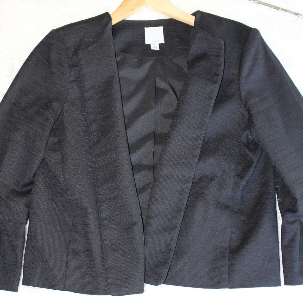 Halogen Black Blazer w/ flare sleeves